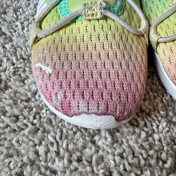 Girls Puma Rainbow Rift slip on running sneakers Pink & Yellow Sneakers Size 8 - Picture 4 of 10